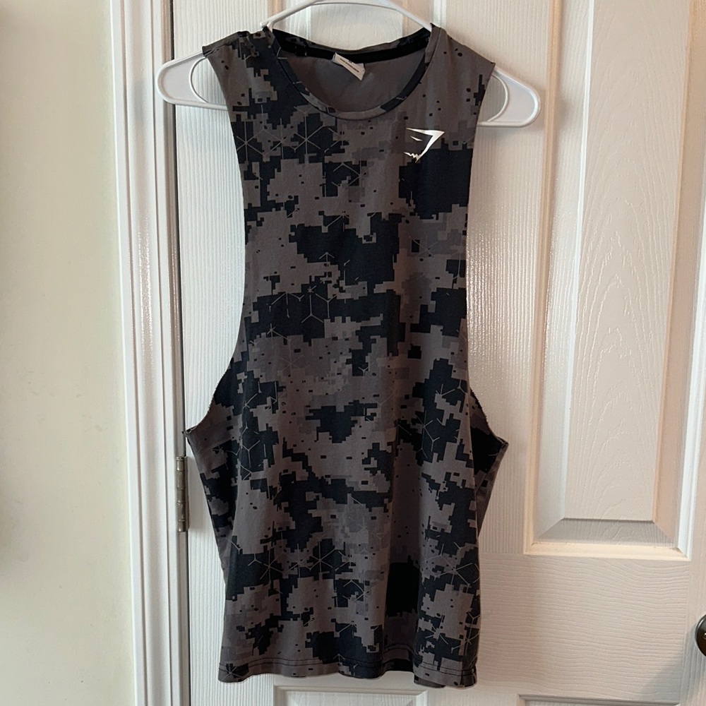 Gymshark Men’s Camo Black and Gray drop tank